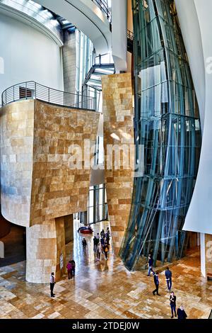 Bilbao Biscaya Spanien. Die Innenräume des Guggenheim Museums Stockfoto