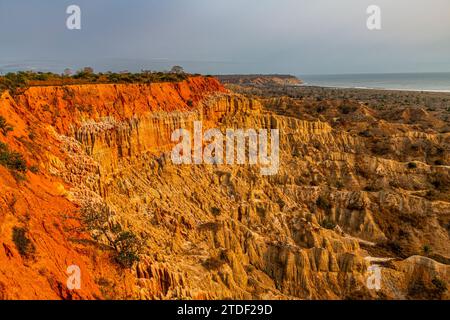 Luftlinie der Sandsteinerosionslandschaft von Miradouro da Lua (Aussichtspunkt des Mondes), südlich von Luanda, Angola, Afrika Stockfoto