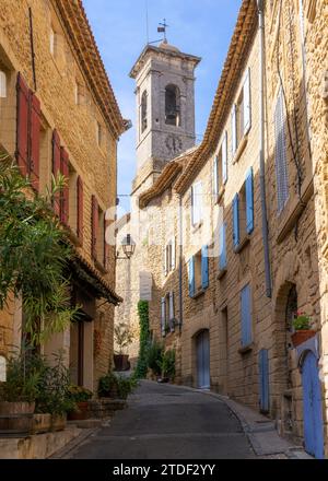 Straßenszene in der Stadt Chateauneuf-du-Pape, Vaucluse, Provence, Frankreich, Europa Stockfoto