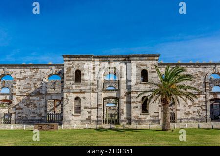 Das Lagerhaus im stillgelegten Royal Naval Dockyard, Bermuda, Atlantik, Nordamerika Stockfoto