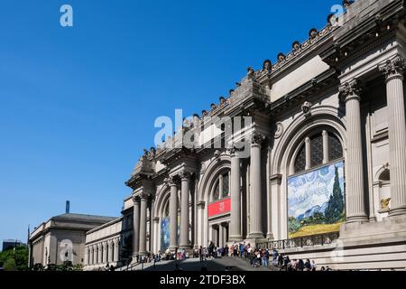 Blick auf das 1870 gegründete Metropolitan Museum of Art (The Met), das größte Kunstmuseum Amerikas, New York City, USA Stockfoto