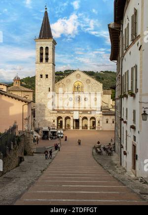 Spoleto, Italien - eines der schönsten Dörfer in Mittelitalien, bietet Spoleto eine wunderbare Altstadt mit ihrer berühmten Kathedrale Stockfoto