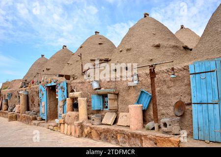 Die Gründung der Stadt Harran geht wahrscheinlich auf das 18. Jahrhundert v. Chr. zurück. Typische konische Häuser dieser Region Stockfoto