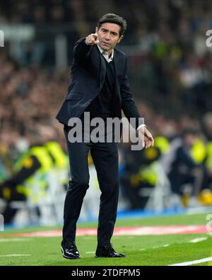 Vllarreal CF-Trainer Marcelino Garcia Toral spielte am 17. Dezember 2023 im Santiago Bernabeu Stadion in Madrid, Spanien, während des La-Liga-Spiels zwischen Real Madrid und Villarreal CF. (Foto: Cesar Cebolla / PRESSINPHOTO) Stockfoto