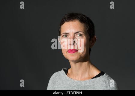 Edimburgh, Schottland. August 2018. Die Sozialunternehmerin Hilary Cottam nimmt an einem Fotogespräch während des Edinburgh International Book Festivals Teil Stockfoto