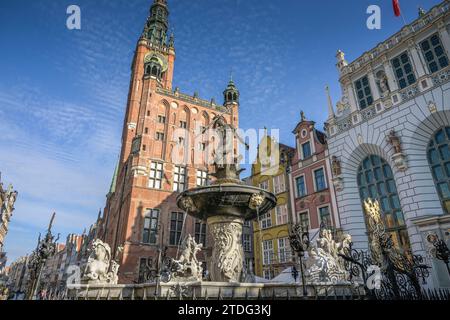 Rechtstädtisches Rathaus, Neptunbrunnen, Artushof, Langer Markt - Dlugi Targ, Altstadt, Danzig, Woiwodschaft Pommern, Polen Stockfoto