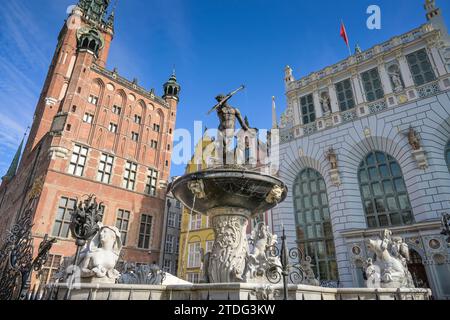 Rechtstädtisches Rathaus, Neptunbrunnen, Artushof, Langer Markt - Dlugi Targ, Altstadt, Danzig, Woiwodschaft Pommern, Polen Stockfoto