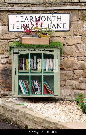 Kleiner kostenloser Buchaustausch in Learnmonth Terrace Lane Edinburgh. Stockfoto