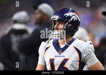 DETROIT, MI - 16. DEZEMBER: Denver Broncos Place Kicker Wil Lutz (16) während des Spiels zwischen Denver Broncos und Detroit Lions am 16. Dezember 2023 im Ford Field in Detroit, MI (Foto: Allan Dranberg/CSM) Stockfoto