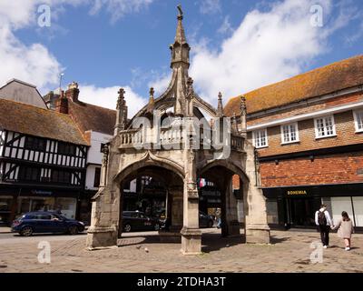 Geflügel Cross Market kreuzt Salisbury Wiltshire, erbaut im 14. Jahrhundert an der Kreuzung von Silver Street und Minster Street Stockfoto