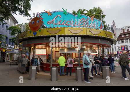 Der Lucullus-Imbissstand im Spielbudenplatz (St. Pauli) in Hamburg. Stockfoto