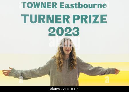 Besuch der Turner Prize-Ausstellung in der Towner Art Gallery in Eastbourne Sussex Stockfoto