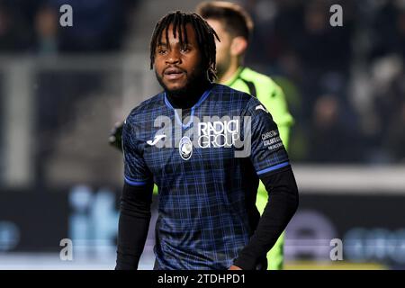 Bergamo, Italien, 18. Dezember 2023. Ademola Lookman (Atalanta BC) während des Fußballspiels der Serie A zwischen Atalanta und Salernitana im Gewiss-Stadion am 18. Dezember 2023 in Bergamo, Italien. Quelle: Stefano Nicoli/Speed Media/Alamy Live News Stockfoto