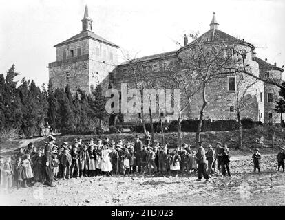 12/27/1910. Die Kampagne gegen Betteln in Madrid. Das Schloss Villaviciosa de Odón, wo eine Kolonie der arbeitsfähigen Armen errichtet werden soll. Quelle: Album / Archivo ABC / Ramón Alba Stockfoto