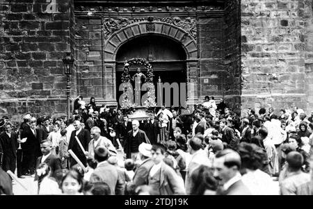 05/14/1910. Das San Isidro Festival in Bilbao. Abfahrt der Prozession aus der Pfarrei San Vicente, wo das religiöse fest zu Ehren des heiligen Labrador gefeiert wurde. Quelle: Album/Archivo ABC/Chimbo Stockfoto