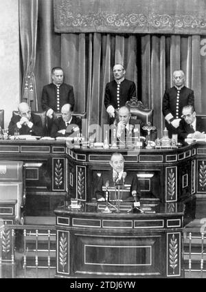 02/11/1974. Navarrese Arias während einer Intervention in den Cortes. Quelle: Album / Archivo ABC / Teodoro Naranjo Domínguez Stockfoto