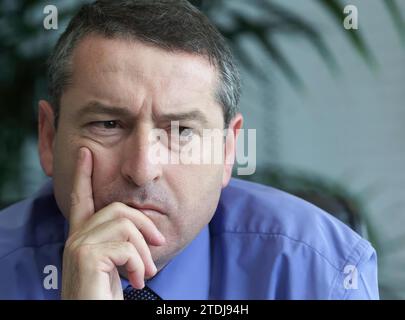 07/24/2002. Madrid. 07.25-02 Interview mit dem neuen Direktor von RTVE Jose Antonio Sanchez. Foto: Daniel G. Lopez...Archdc. Quelle: Album / Archivo ABC / Daniel G. López Stockfoto