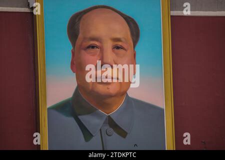 Porträt von Mao Zedong auf dem verbotenen Palast in Peking Stockfoto