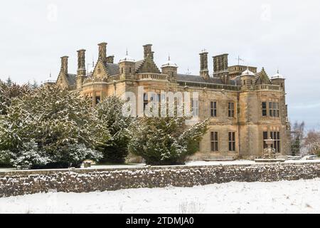 Falkland House School direkt vor dem Dorf Falkland, Fife, Schottland Stockfoto