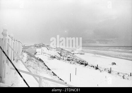 Übersicht über den Boulevard Bloemendaal, Bloemendaal, Zandvoort, Boulevard Barnaart, 16-02-1970, Whizgle News aus der Vergangenheit, zugeschnitten auf die Zukunft. Erkunden Sie historische Geschichten, das Image der niederländischen Agentur aus einer modernen Perspektive, die die Lücke zwischen den Ereignissen von gestern und den Erkenntnissen von morgen überbrückt. Eine zeitlose Reise, die die Geschichten prägt, die unsere Zukunft prägen Stockfoto