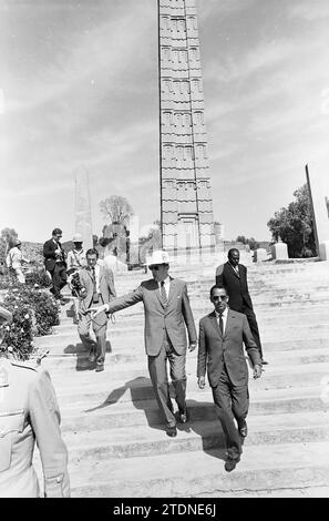 Staatsbesuch der königlichen Familie in Äthiopien, königliche Empfänge und königliche Besuche, Ethiopië, 00-01-1969, Whizgle News from the Past, maßgeschneidert für die Zukunft. Erkunden Sie historische Geschichten, das Image der niederländischen Agentur aus einer modernen Perspektive, die die Lücke zwischen den Ereignissen von gestern und den Erkenntnissen von morgen überbrückt. Eine zeitlose Reise, die die Geschichten prägt, die unsere Zukunft prägen Stockfoto