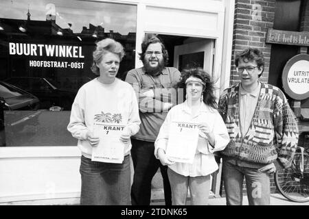 Leute für lokale Geschäfte in Hillegom, Viertel, Gemeindezentren, lokale Geschäfte, Schulungszentren, Hillegom, 20.05.1987, Whizgle News aus der Vergangenheit, zugeschnitten auf die Zukunft. Erkunden Sie historische Geschichten, das Image der niederländischen Agentur aus einer modernen Perspektive, die die Lücke zwischen den Ereignissen von gestern und den Erkenntnissen von morgen überbrückt. Eine zeitlose Reise, die die Geschichten prägt, die unsere Zukunft prägen Stockfoto