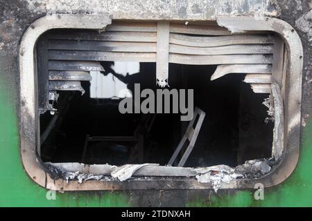 Dhaka Bangladesch 19. Dezember 2023, sie starben nach fünf Uhr morgens am Dienstag im Mohanganj Express am Bahnhof Tejgaon in der Hauptstadt. 2 m Stockfoto