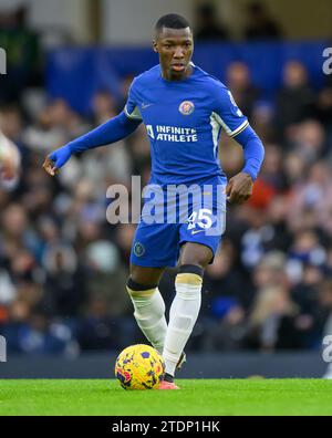 London, Großbritannien. Dezember 2023. 16. Dezember 2023: Chelsea gegen Sheffield United – Premier League – Stamford Bridge Chelsea’s Moises Caicedo während des Premier League-Spiels gegen Sheffield United. Bildnachweis: Mark Pain/Alamy Live News Stockfoto