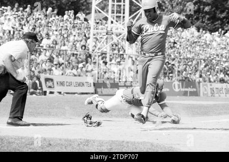 Kuba - Taiwan, Baseball-Weltmeisterschaften 1986, 08.02.1986, Whizgle News from the Past, maßgeschneidert für die Zukunft. Erkunden Sie historische Geschichten, das Image der niederländischen Agentur aus einer modernen Perspektive, die die Lücke zwischen den Ereignissen von gestern und den Erkenntnissen von morgen überbrückt. Eine zeitlose Reise, die die Geschichten prägt, die unsere Zukunft prägen Stockfoto