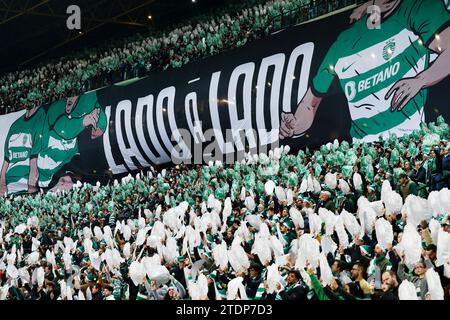 Lissabon, Portugal. Dezember 2023. Allgemeine Ansicht der Fans von Sporting CP Fußball/Fußball : Portugal Liga Portugal Betclic Spiel zwischen Sporting Clube de Portugal 2-0 FC Porto im Estadio Jose Alvalade in Lissabon, Portugal . Quelle: Mutsu Kawamori/AFLO/Alamy Live News Stockfoto