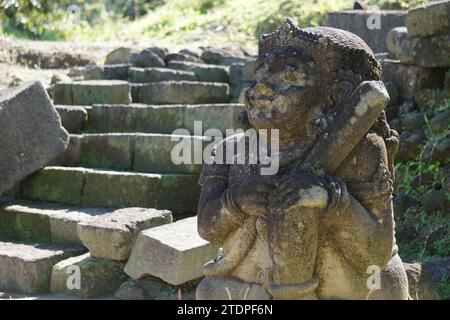 Die Ruine des Gambar-Feuchttempels. Der Gambar Wetan Tempel wurde während des Majapahit-Königreichs nach der Herrschaft von Hayam Wuruk errichtet Stockfoto