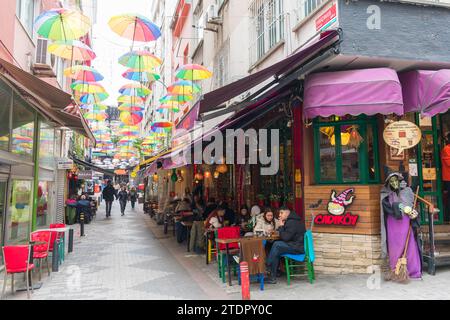 Kadikoy Bezirk Markt und Geschäfte im Winter Stockfoto