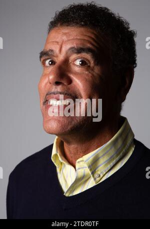 Chris Kamara MBE, ehemaliger englischer Fußballspieler und Manager, der von 1992 bis 20 als Moderator und Fußballanalyst bei Sky Sports arbeitete Stockfoto