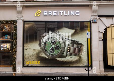 LONDON, 14. DEZEMBER 2023: Reitling Store in der Bond Street, Luxusuhrenhändler Stockfoto