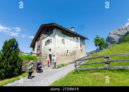 Maienfeld: Heididörfli (Heididorf) im Weiler Rofels, Haus Heidihaus in Bündner Herrschaft, Graubünden, Graubünden, Schweiz Stockfoto