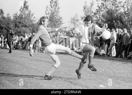 ADO '20 - Hoofddorp, Football, 11. 06. 1973, Whizgle News from the Past, maßgeschneidert für die Zukunft. Erkunden Sie historische Geschichten, das Image der niederländischen Agentur aus einer modernen Perspektive, die die Lücke zwischen den Ereignissen von gestern und den Erkenntnissen von morgen überbrückt. Eine zeitlose Reise, die die Geschichten prägt, die unsere Zukunft prägen Stockfoto
