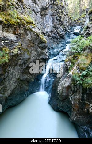 Wasserfall in der Gorner Schlucht in Zermatt, Schweiz Stockfoto