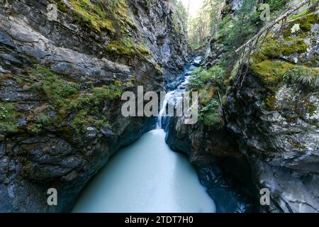 Wasserfall in der Gorner Schlucht in Zermatt, Schweiz Stockfoto