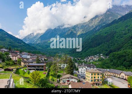 Mesocco: Dorf Mesocco, Misox-Tal in Moesa, Graubünden, Graubünden, Schweiz Stockfoto