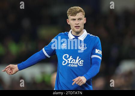 Liverpool, Großbritannien. Dezember 2023. Jarrad Branthwaite aus Everton während des Carabao Cup Quarter Final Matches Everton gegen Fulham im Goodison Park, Liverpool, Vereinigtes Königreich, 19. Dezember 2023 (Foto: Mark Cosgrove/News Images) in Liverpool, Vereinigtes Königreich am 19. Dezember 2023. (Foto: Mark Cosgrove/News Images/SIPA USA) Credit: SIPA USA/Alamy Live News Stockfoto