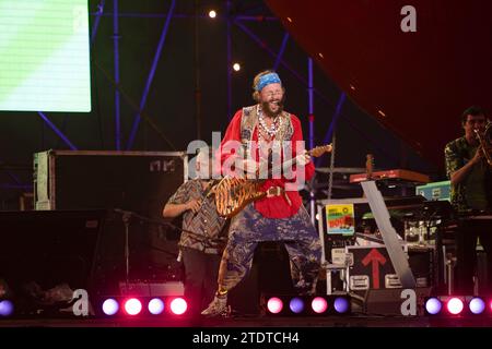 Castelvolturno, Italien. August 2020. Der italienische Sänger und Songwriter Lorenzo Cherubini, auch bekannt als Jovanotti, tritt live während der Jova Beach Party am Flava Beach in Castelvolturno (Caserta) auf. (Foto: Francesco Cigliano/SOPA Images/SIPA USA) Credit: SIPA USA/Alamy Live News Stockfoto