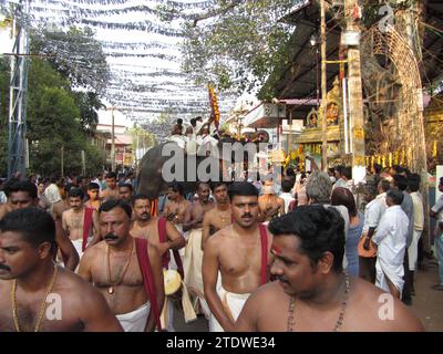 Die verschiedenen Formen des indischen Kastensystems in der Gesellschaft das indische Kastensystem in unterschiedlichen Formen Stockfoto
