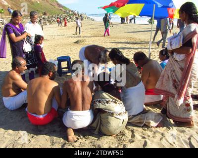 Die verschiedenen Formen des indischen Kastensystems in der Gesellschaft das indische Kastensystem in unterschiedlichen Formen Stockfoto
