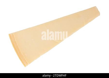 Stück köstlicher Parmesankäse isoliert auf weißem Hintergrund, Verpackungsdesign-Element, italienisches Essen Stockfoto