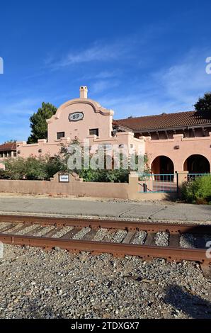 Davis, Kalifornien, USA. Der historische Bahnhof in der Universitätsstadt Davis, Kalifornien, wo sich die University of California, Davis, befindet. Stockfoto