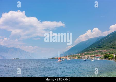 Brenzone sul Garda: Gardasee in Verona, Veneto, Italien Stockfoto