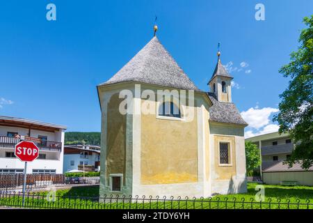 Sterzing (Vipiteno): St. Salvatorkirche in Südtirol, Trentino-Südtirol, Italien Stockfoto