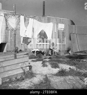 Bunker als Häuser in Zeeuws-Vlaanderen CA. Oktober 1945 Stockfoto