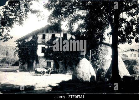 10/31/1931. Blick auf ein typisches Bauernhaus in Usurbil. Quelle: Album / Archivo ABC / Marín Stockfoto