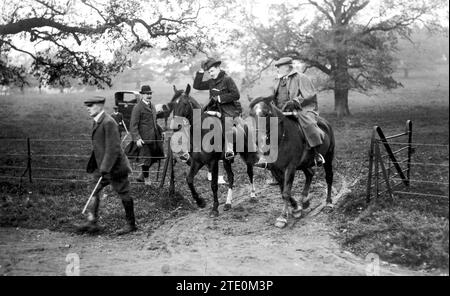 11/19/1909. Der König von Portugal in London. Ihre Majestäten, Könige Manuel II. Und Eduard VII., fuhren in den Windsor Forest, wo eine Jagd als Geschenk an den Lusitano-Monarchen stattfand. Quelle: Album/Archivo ABC Stockfoto